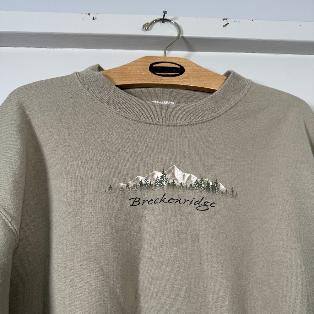 VTG Breckenridge Sweatshirt Large Beige Fruit Of The Loom Graphic